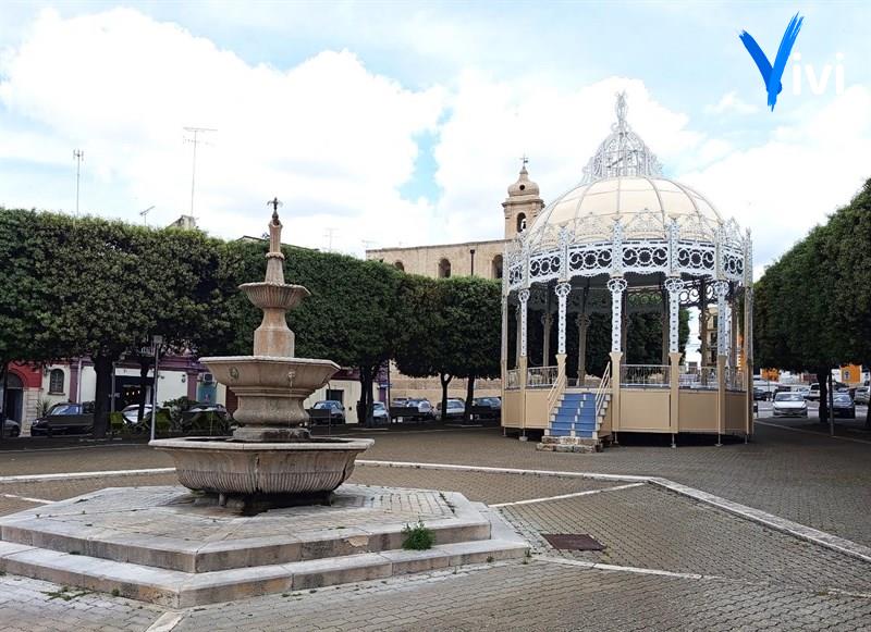 2025, Piazza Umberto I, con la cassa armonica