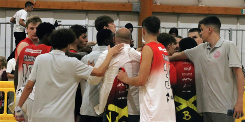 Una domenica di rimpianti: Valentino Basket, la vittoria sfuma nel finale