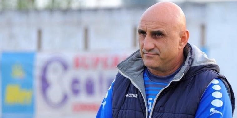 Calcio, esonerato mister Delle Foglie