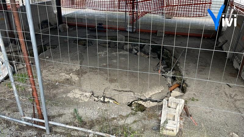 La voragine in via Pisacane