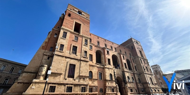 Il Palazzo della Provincia Il Palazzo della Provincia