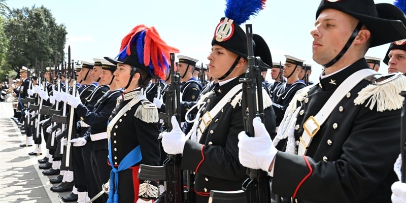 Questa mattina la cerimonia d’ingresso dei giovani Marinai e Carabinieri
