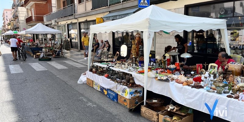 Mercatino dell’antiquariato - Massafra Mercatino dell’antiquariato - Massafra