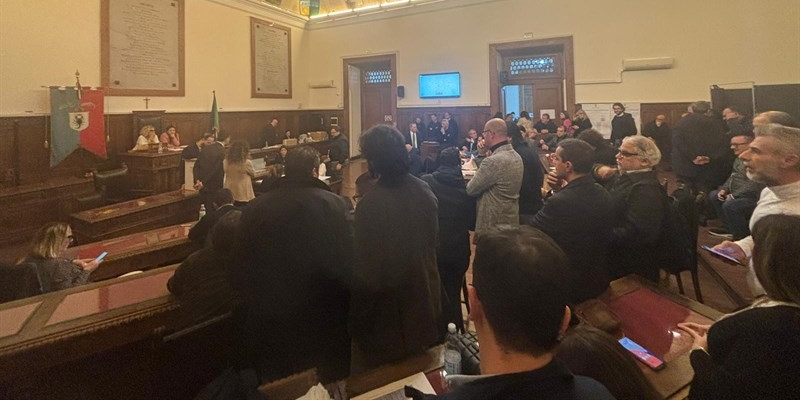 Fasi concitate durante lo scrutinio di ieri Fasi concitate durante lo scrutinio di ieri