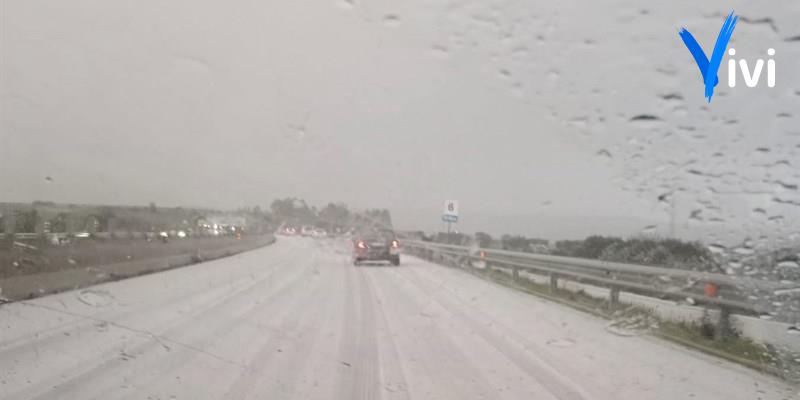 Inferno di ghiaccio sulla strada: grandinata shock a Palagiano