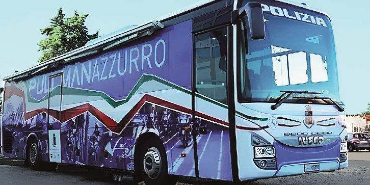 Il Pullman Azzurro arriva a Mottola