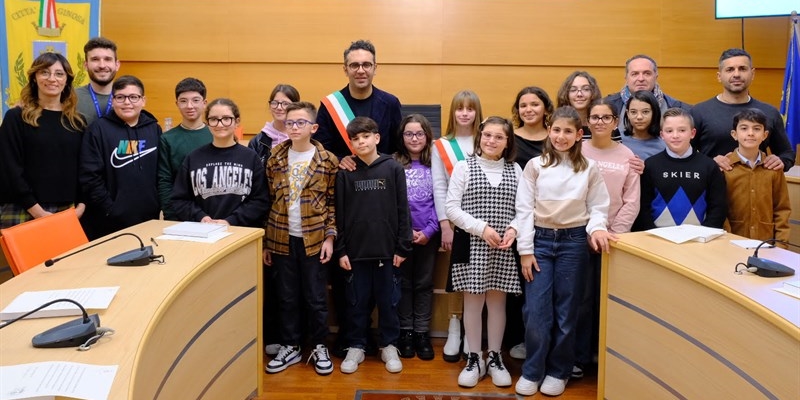 Consiglio comunale dei bambini: nominati sindaco e assessori Consiglio comunale dei bambini: nominati sindaco e assessori