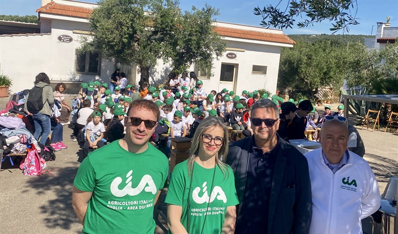 “Scuola in Fattoria”, a “Masserie Amodio” la lezione ha il sapore di libertà