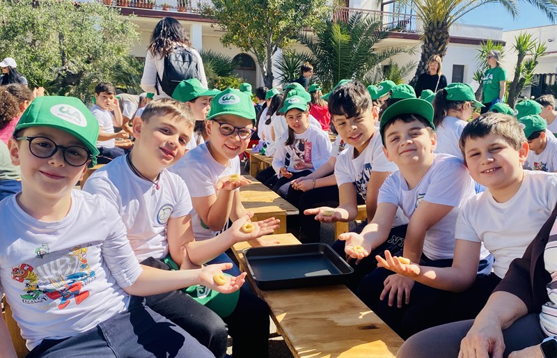 “Scuola in Fattoria”, a “Masserie Amodio” la lezione ha il sapore di libertà