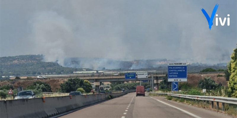 Fiamme in contrada Acquagnora: pomeriggio di fuoco a Mottola