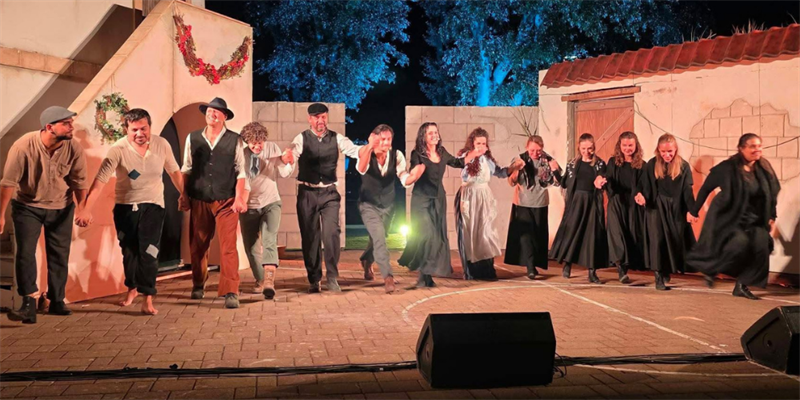 Cast " La Lupa"