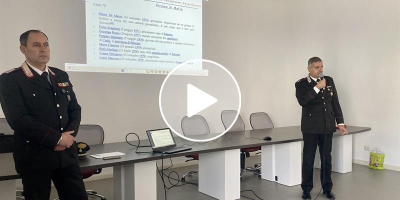 A lezione di legalità: gli studenti del "Flacco" a confronto con l'Arma