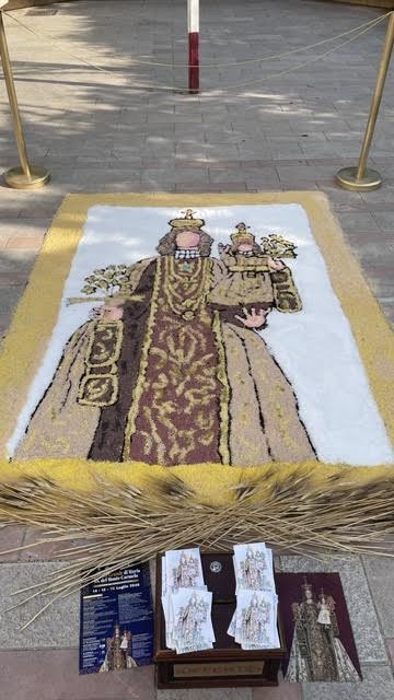 Infiorata del LabUM e devozione: Mottola celebra la Madonna del Carmine