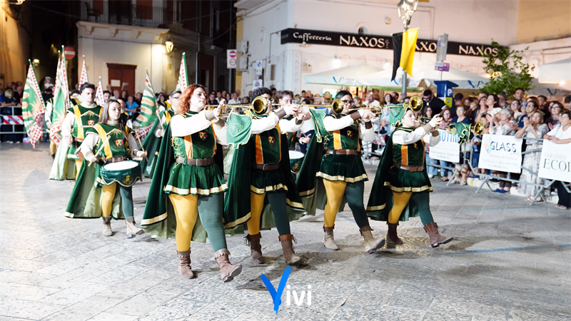 Il rione Imperiali vince la Corsa del Palio della Mezzaluna 2026