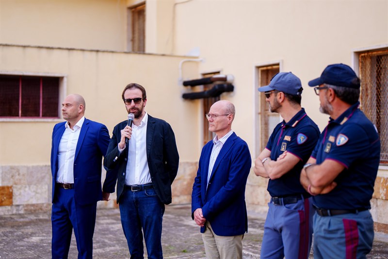 A scuola di sicurezza con il Pullman Azzurro a Mottola