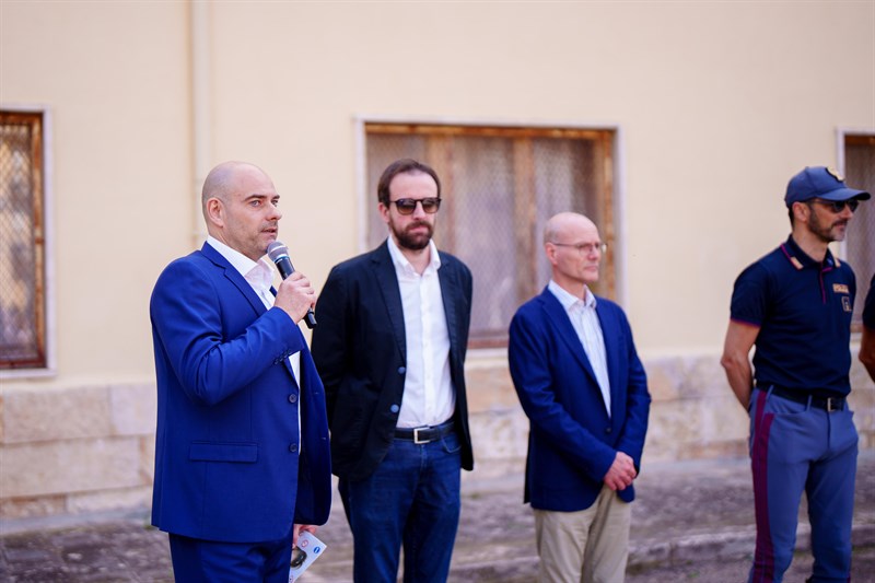 A scuola di sicurezza con il Pullman Azzurro a Mottola