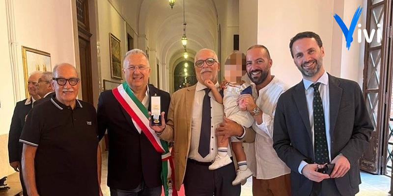 Il sindaco di Palagianello con la famiglia Sgobba
