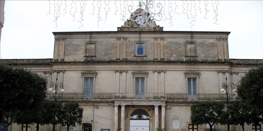 Il municipio di Mottola Il municipio di Mottola