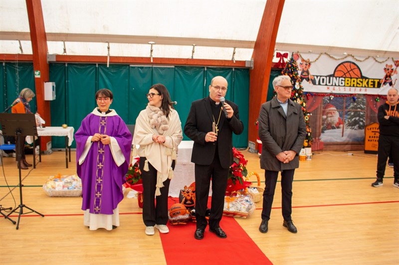 Fede e sport, messa degli atleti nella tensostruttura della scuola Andria