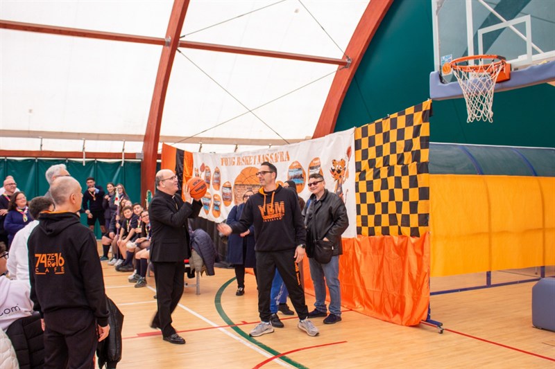 Fede e sport, messa degli atleti nella tensostruttura della scuola Andria