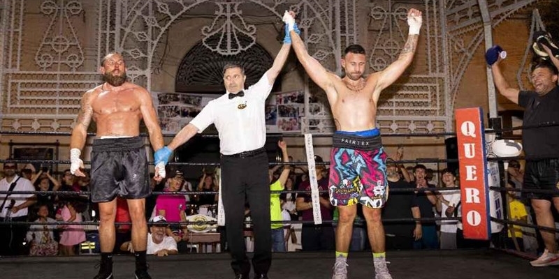 Boxe, Castellano vince il titolo Ibe Boxe, Castellano vince il titolo Ibe