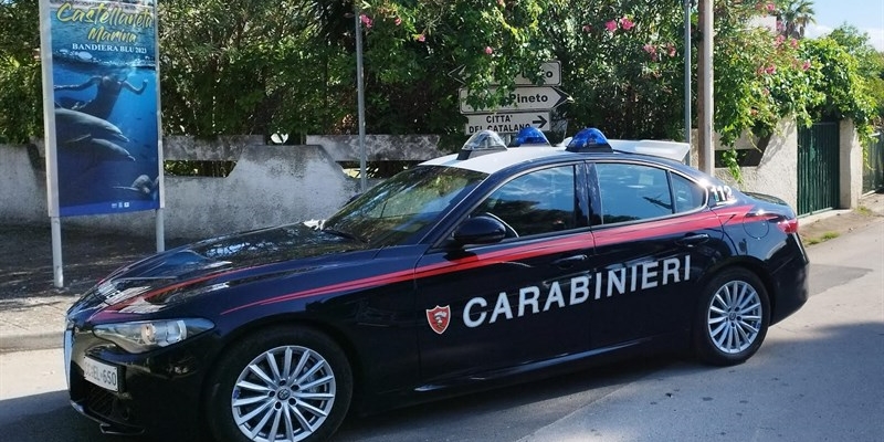 Carabinieri a Castellaneta Marina Carabinieri a Castellaneta Marina