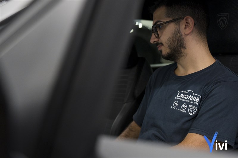  Lavori terminati: la concessionaria Lacatena si presenta con un nuovo look