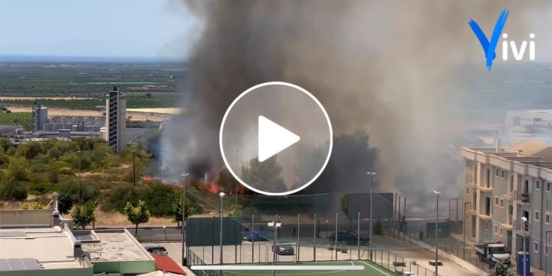 Incendio tra via Taranto e Corso Roma: evacuazioni e disagi