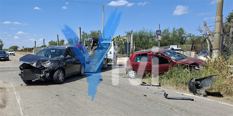 Scontro tra due auto sulla SP 38 per Chiatona
