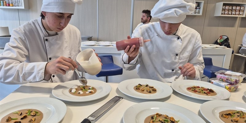 Il "Mauro Perrone" brilla al contest sulla cozza tarantina: è podio