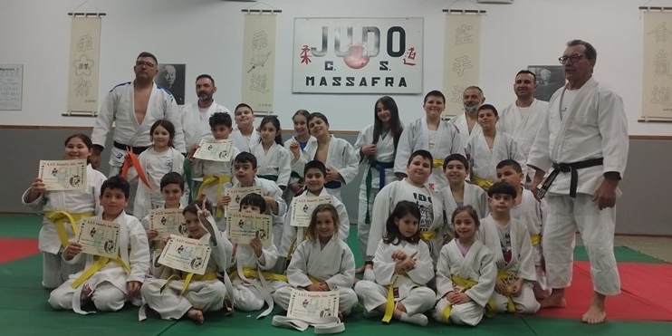 Cambio di cinture, grande gioia al Massafra Judo