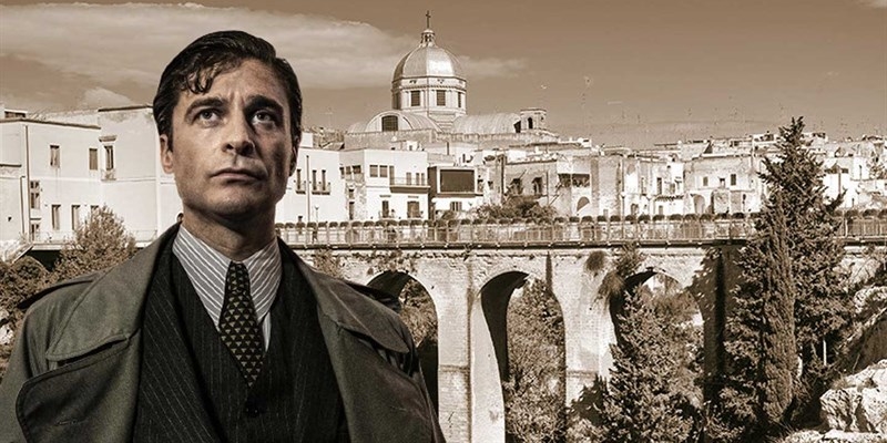 Il Commissario Ricciardi Il Commissario Ricciardi