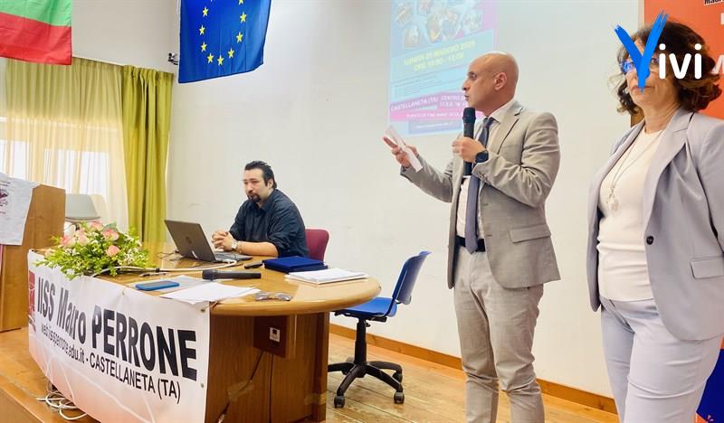 La giornata nel centro servizi del "Mauro Perrone"