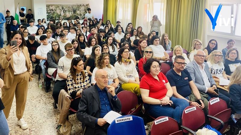 La giornata nel centro servizi del "Mauro Perrone"