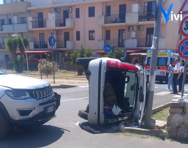 Scontro in pieno centro a Palagianello