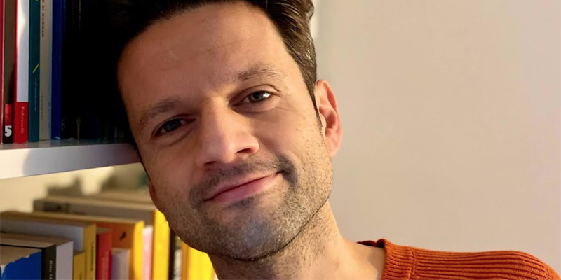 Andrea Martina presenta il romanzo «Questo posto mi sta respingendo»