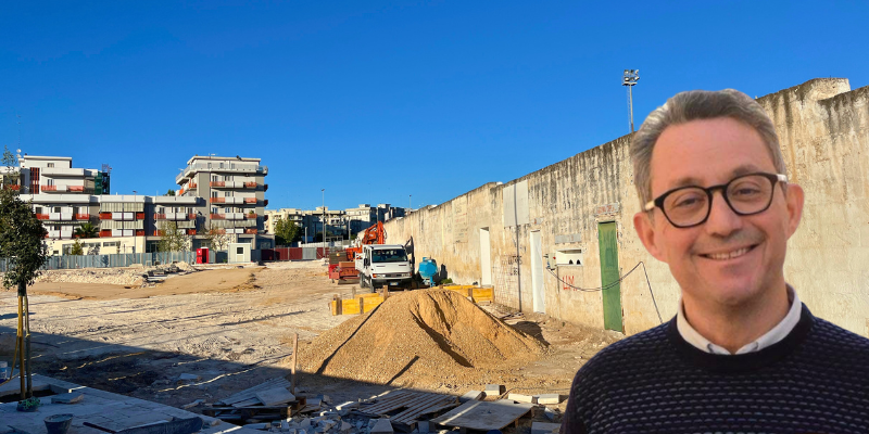 Antonio Cerbino e il cantiere del parcheggio pubblico antistante lo stadio Italia a Massafra
