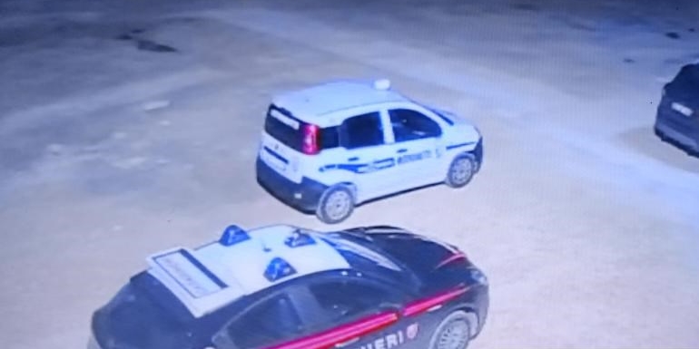 Notte di furti e sventati assalti: colpita una farmacia e mirata un'azienda nella zona Pip