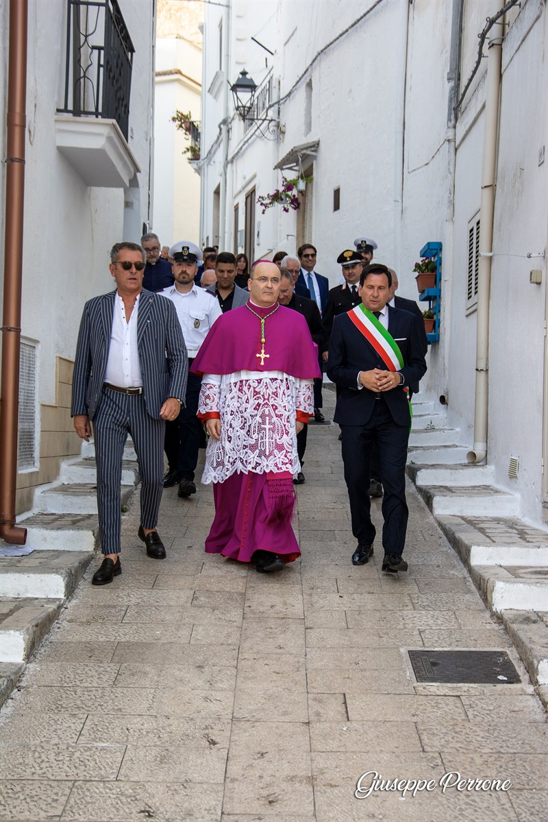 L'ingresso nella vicaria di Laterza di monsignor Sabino Iannuzzi