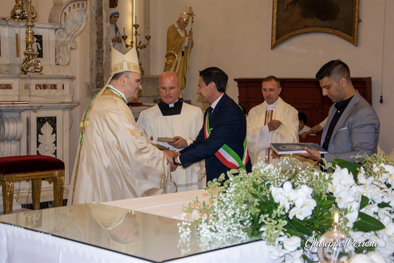 L'ingresso nella vicaria di Laterza di monsignor Sabino Iannuzzi