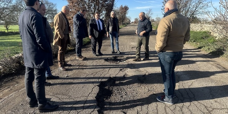 Mattinata di sopralluoghi sulla strada provinciale 116 Noci-Castellaneta Mattinata di sopralluoghi sulla strada provinciale 116 Noci-Castellaneta