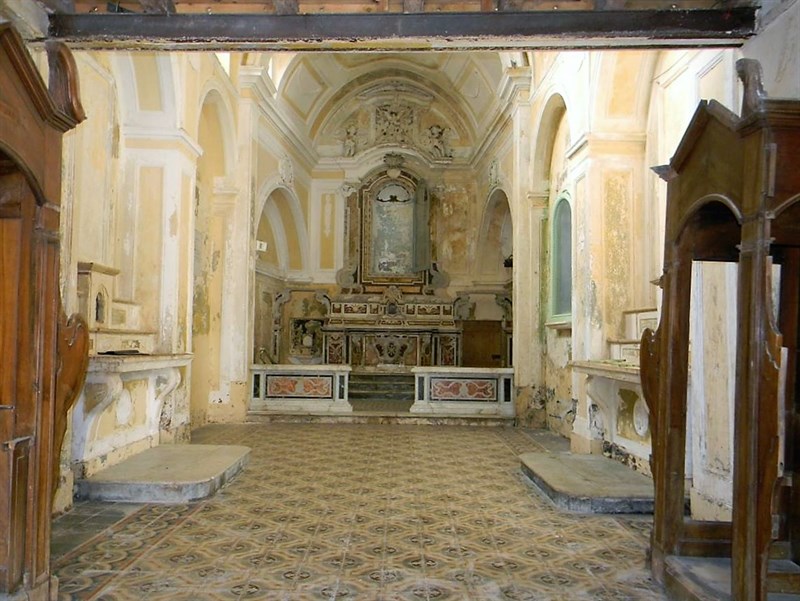 Antica chiesa di santa Chiara, interno
