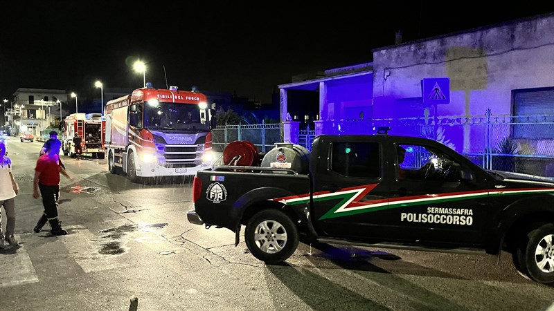 Fiamme nella gravina San Marco