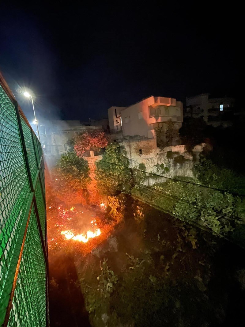 Fiamme nella gravina San Marco
