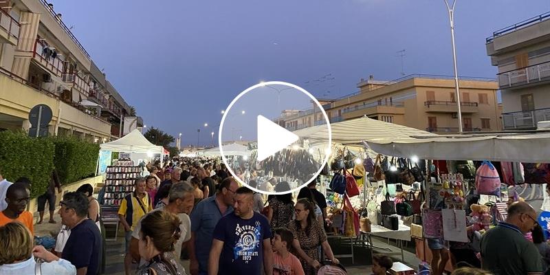 Bagno di folla: tutti in strada per la Fiera di Sant’Anna