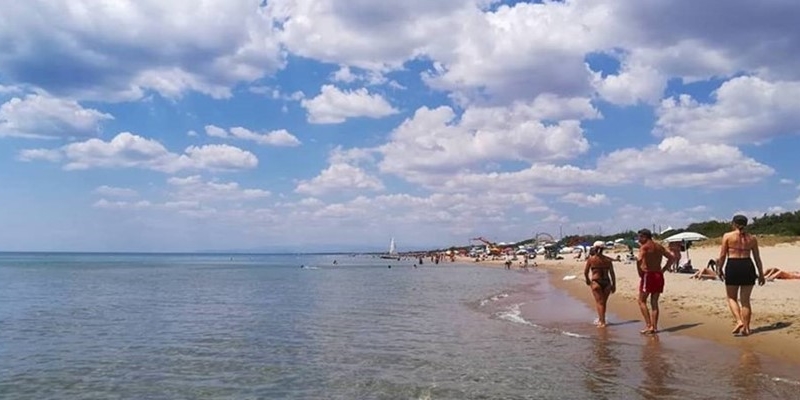 Presunto lido abusivo a Castellaneta Marina: sanzioni e denunce