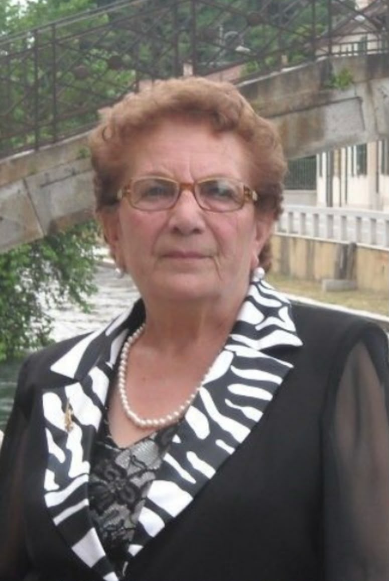 ANNA RIENZI