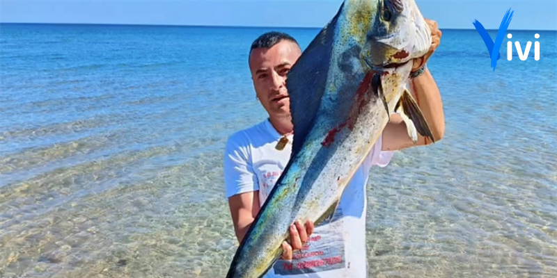 Il "Re del Rezzaglio" colpisce ancora: lampuga da record pescata a Castellaneta Marina