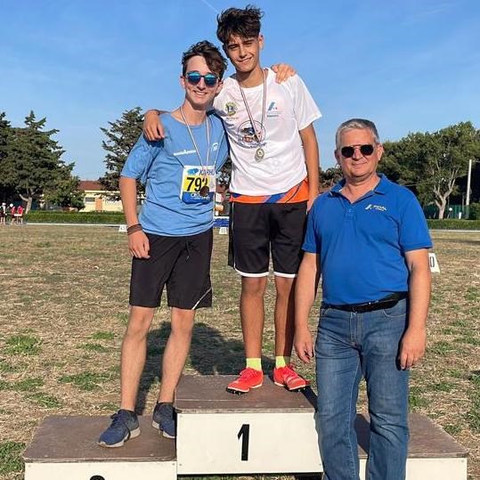 I giovani atleti vincitori della Marathon Massafra Junior