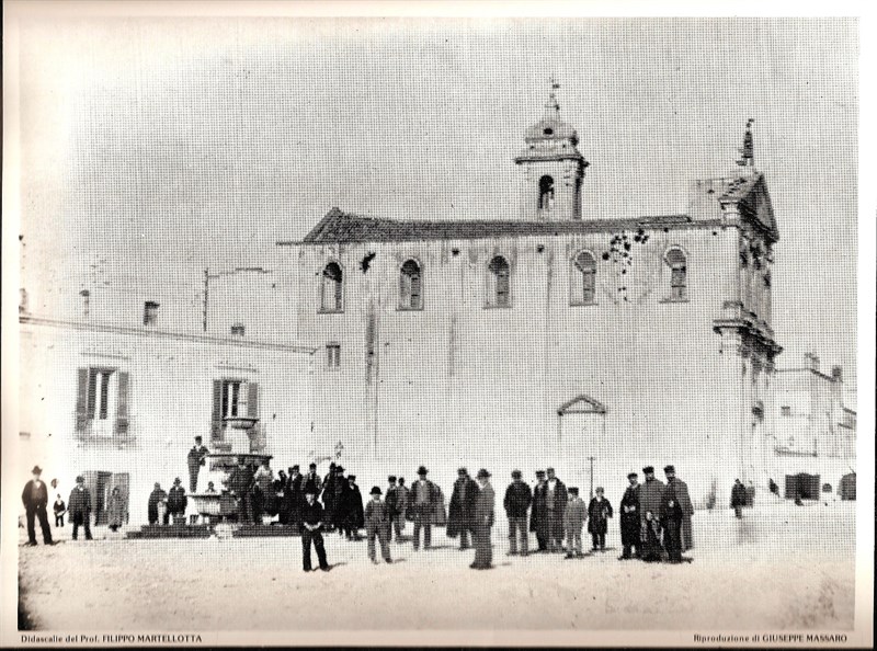 Antica veduta della chiesa San Michele da largo Fontana